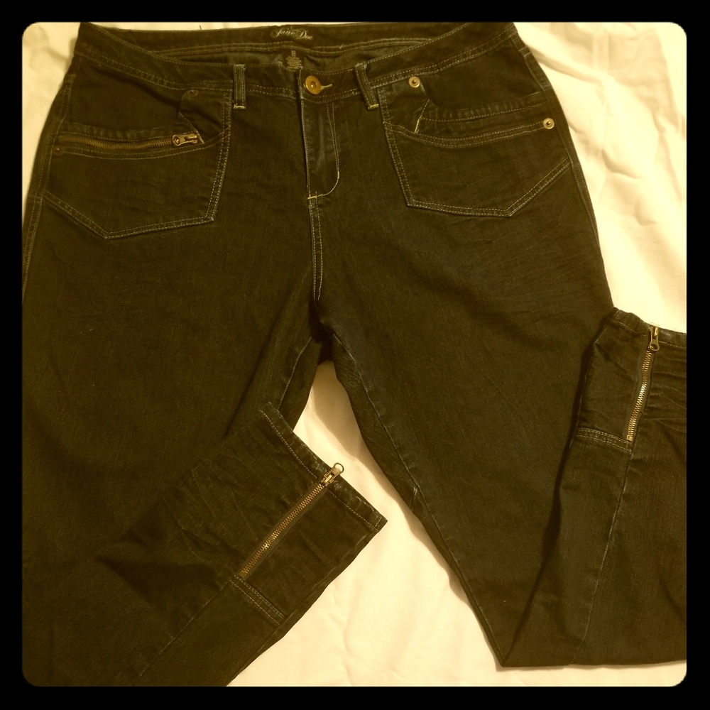 Jane Doe brand skinny jeans